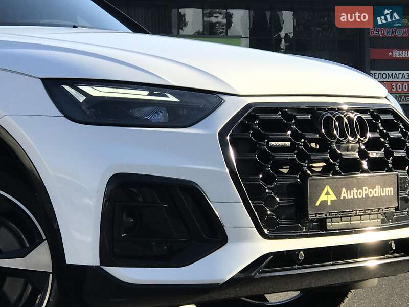 Позашляховик / Кросовер Audi Q5 2022 в Києві