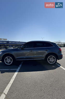 Внедорожник / Кроссовер Audi Q5 2016 в 