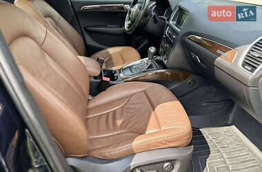 Позашляховик / Кросовер Audi Q5 2010 в 