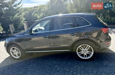 Позашляховик / Кросовер Audi Q5 2015 в 