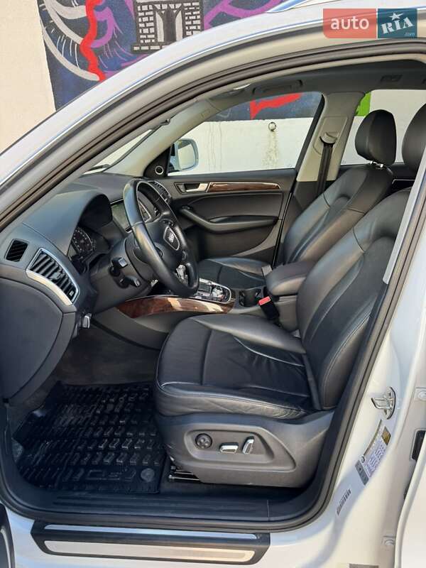 Позашляховик / Кросовер Audi Q5 2015 в Львові фото 24 Позашляховик / Кросовер Audi Q5 2015 в Львові