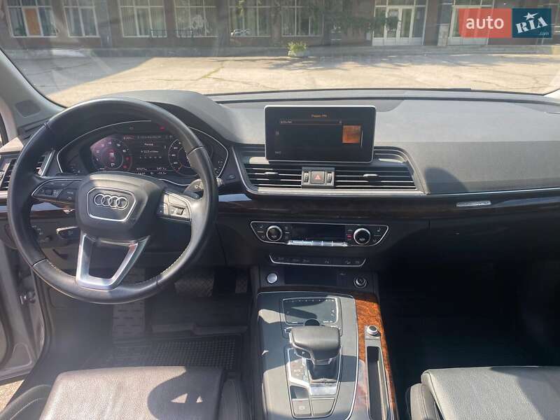 Внедорожник / Кроссовер Audi Q5 2018 в Харькове