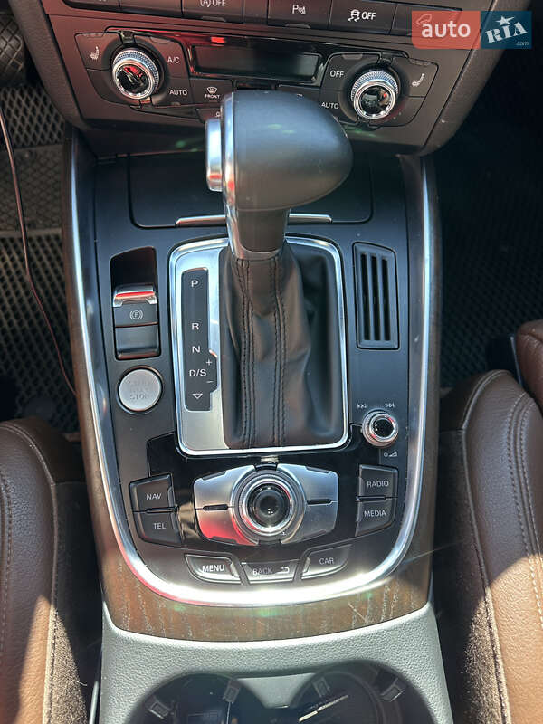 Позашляховик / Кросовер Audi Q5 2015 в Дніпрі