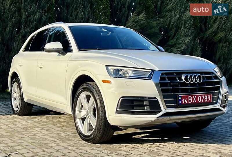 Позашляховик / Кросовер Audi Q5 2017 в Львові