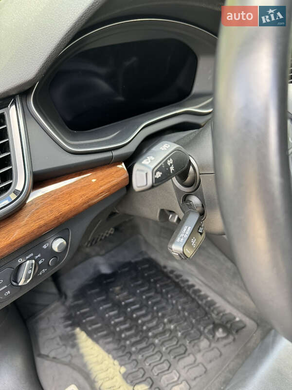 Внедорожник / Кроссовер Audi Q5 2020 в Тернополе