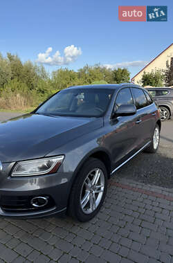Внедорожник / Кроссовер Audi Q5 2015 в 