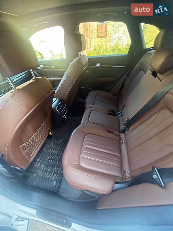 Позашляховик / Кросовер Audi Q5 2018 в Здолбуніві
