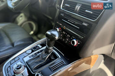 Позашляховик / Кросовер Audi Q5 2016 в 