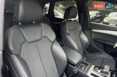 Внедорожник / Кроссовер Audi Q5 2021 в 