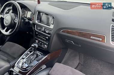 Внедорожник / Кроссовер Audi Q5 2016 в 