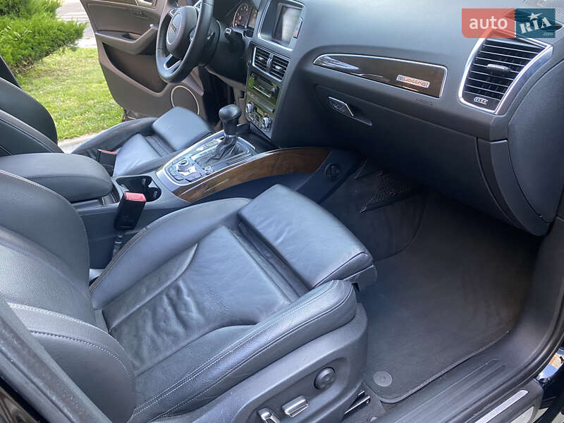 Внедорожник / Кроссовер Audi Q5 2013 в Луцке