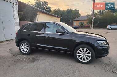 Внедорожник / Кроссовер Audi Q5 2011 в 