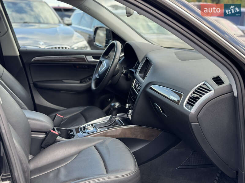 Внедорожник / Кроссовер Audi Q5 2013 в Львове