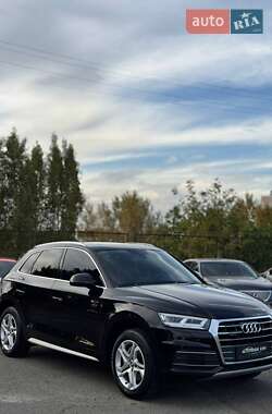 Внедорожник / Кроссовер Audi Q5 2018 в 