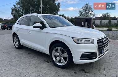 Внедорожник / Кроссовер Audi Q5 2018 в Здолбунове
