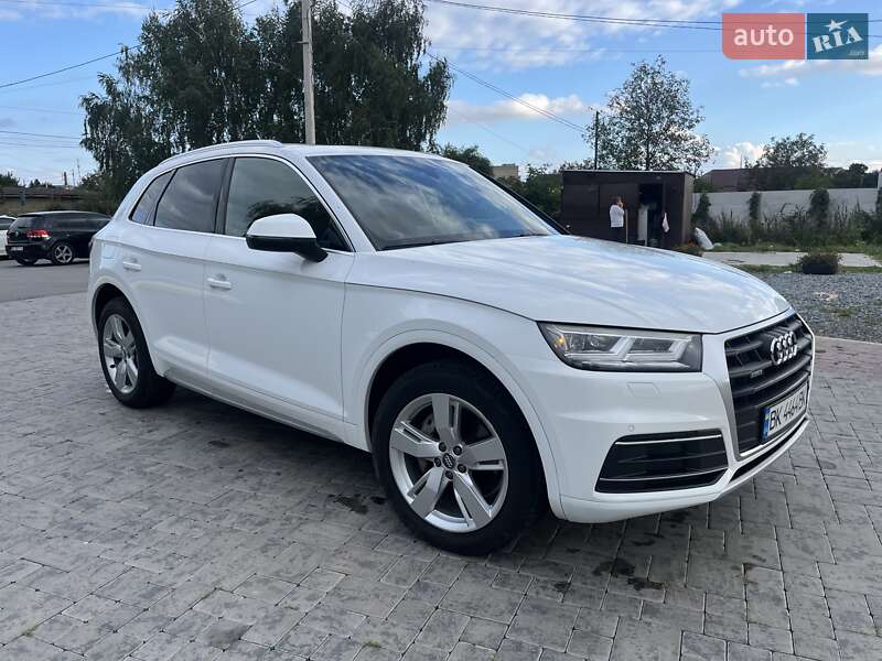 Позашляховик / Кросовер Audi Q5 2018 в Здолбуніві