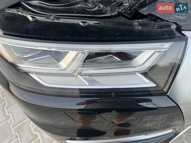 Позашляховик / Кросовер Audi Q5 2017 в Києві