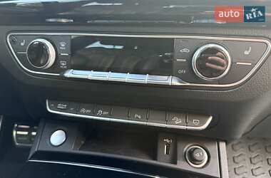 Позашляховик / Кросовер Audi Q5 2021 в 