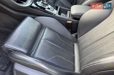 Позашляховик / Кросовер Audi Q5 2021 в 