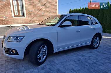 Внедорожник / Кроссовер Audi Q5 2015 в 