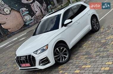 Позашляховик / Кросовер Audi Q5 2021 в Луцьку
