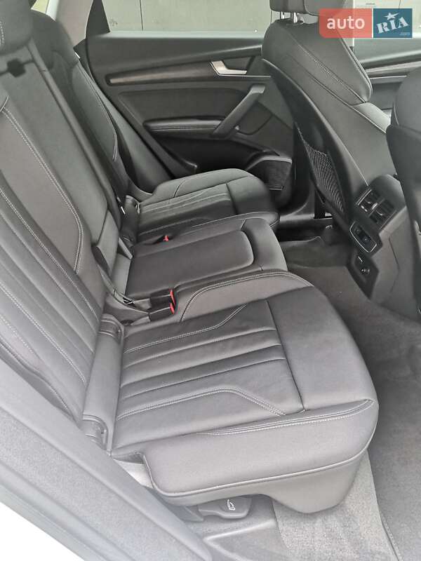Позашляховик / Кросовер Audi Q5 2023 в Львові