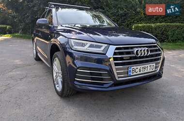 Внедорожник / Кроссовер Audi Q5 2017 в 