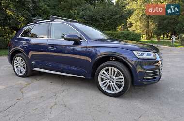 Внедорожник / Кроссовер Audi Q5 2017 в 