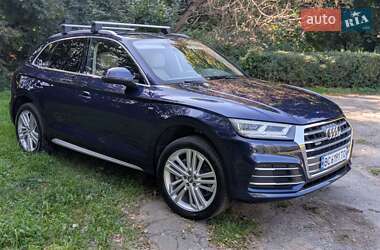 Внедорожник / Кроссовер Audi Q5 2017 в 