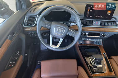 Внедорожник / Кроссовер Audi Q5 2023 в 