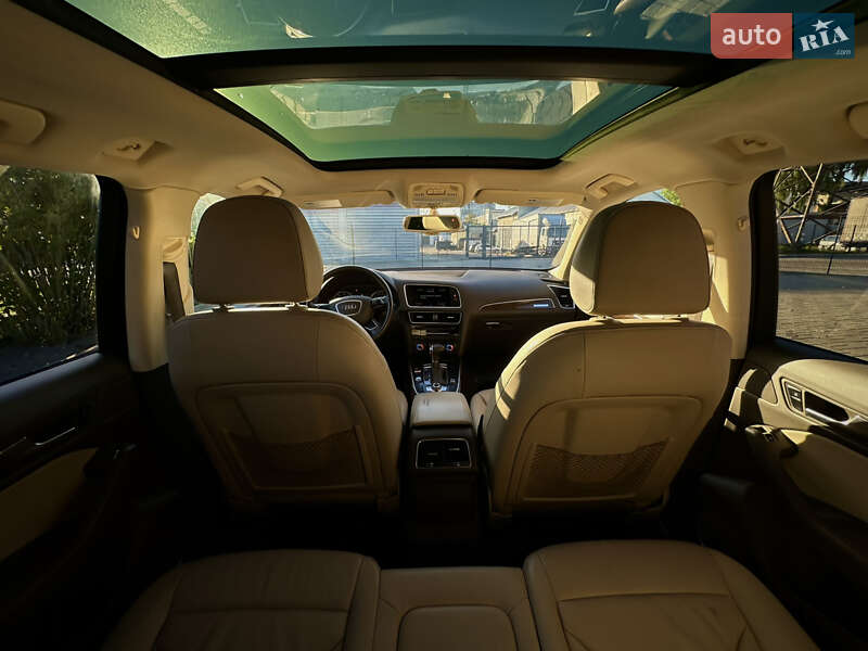 Позашляховик / Кросовер Audi Q5 2016 в Львові