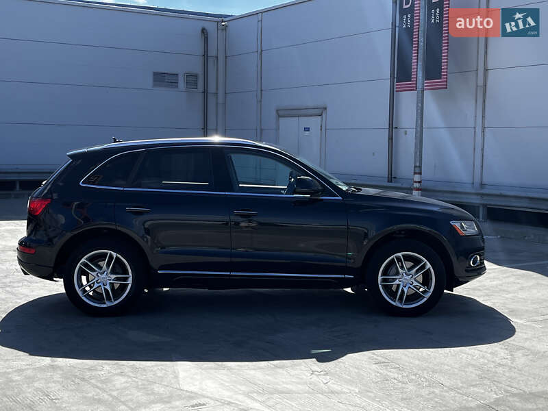 Позашляховик / Кросовер Audi Q5 2015 в Києві