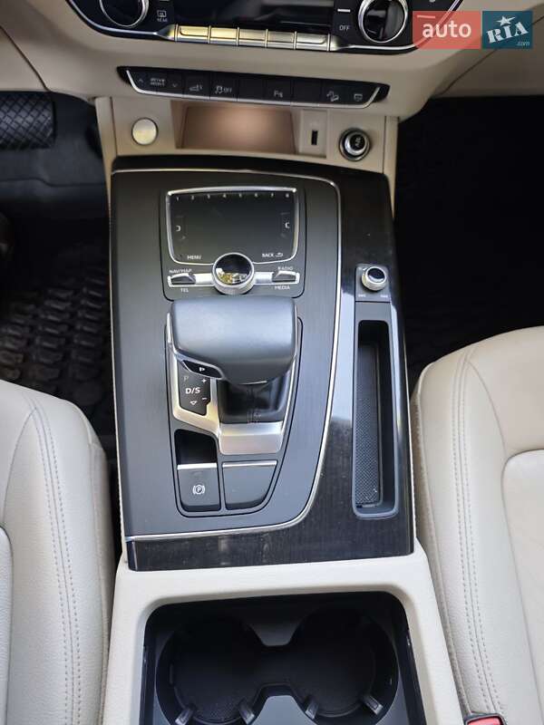 Внедорожник / Кроссовер Audi Q5 2020 в Николаеве фото 47 Внедорожник / Кроссовер Audi Q5 2020 в Николаеве