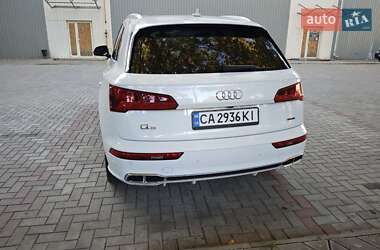 Позашляховик / Кросовер Audi Q5 2020 в Миколаєві