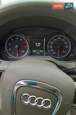 Позашляховик / Кросовер Audi Q5 2012 в 