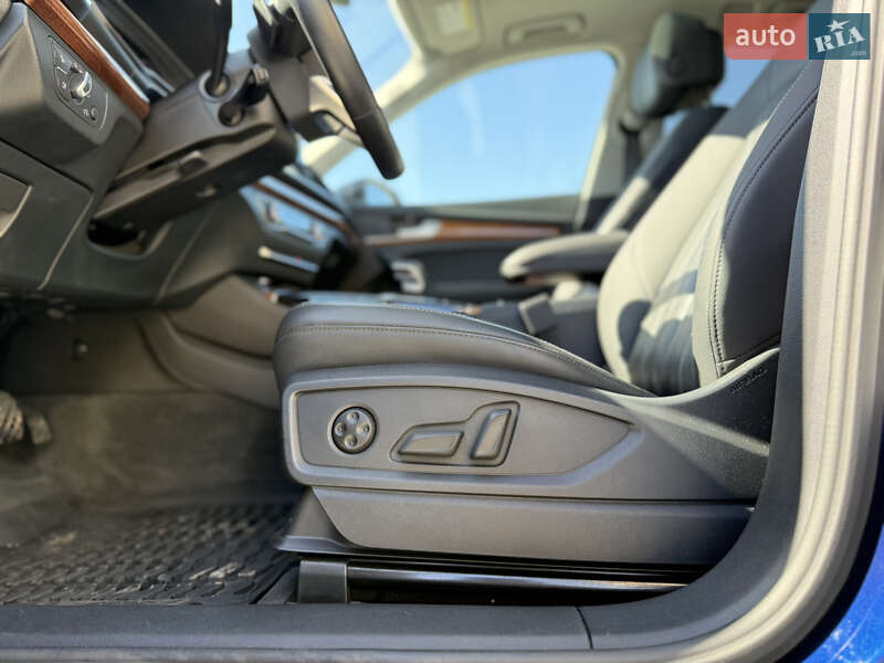 Внедорожник / Кроссовер Audi Q5 2022 в Львове