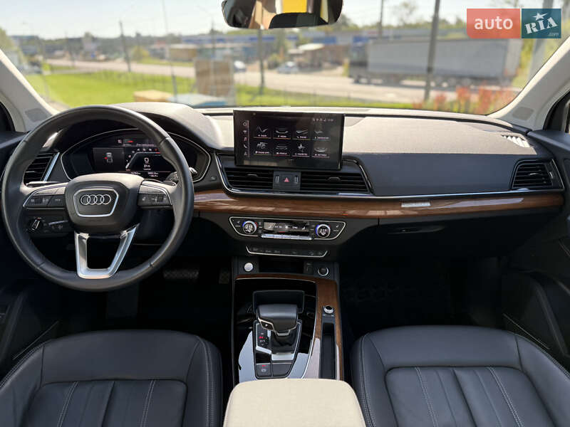 Внедорожник / Кроссовер Audi Q5 2022 в Львове