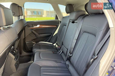 Позашляховик / Кросовер Audi Q5 2022 в 