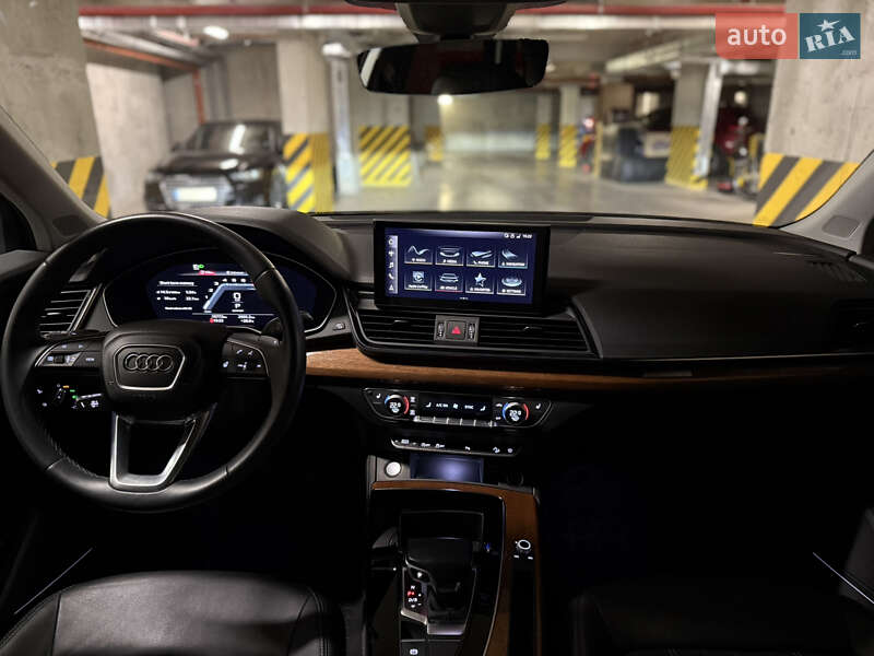 Внедорожник / Кроссовер Audi Q5 2022 в Львове