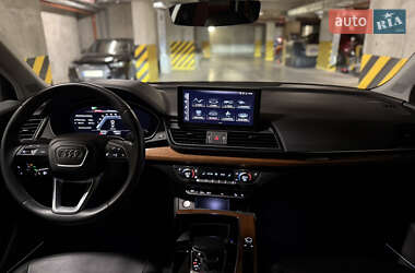 Позашляховик / Кросовер Audi Q5 2022 в 