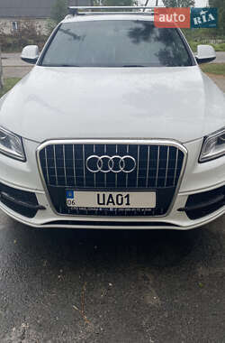 Внедорожник / Кроссовер Audi Q5 2016 в Звягеле