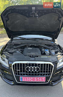 Позашляховик / Кросовер Audi Q5 2015 в 