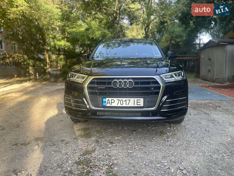 Внедорожник / Кроссовер Audi Q5 2018 в Запорожье