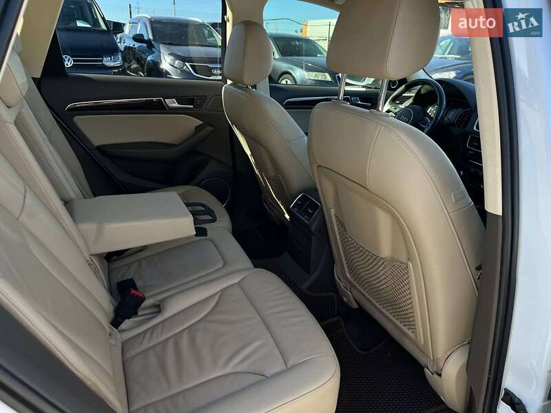 Позашляховик / Кросовер Audi Q5 2014 в Львові