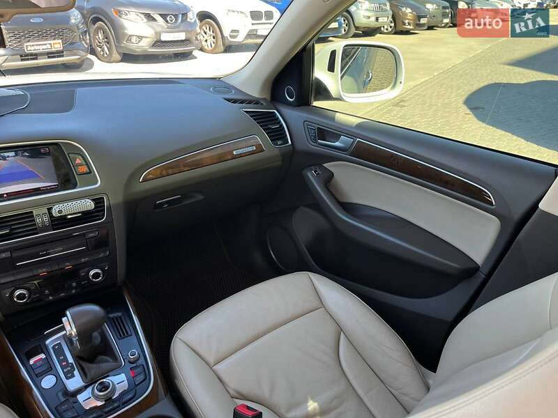 Позашляховик / Кросовер Audi Q5 2014 в Львові