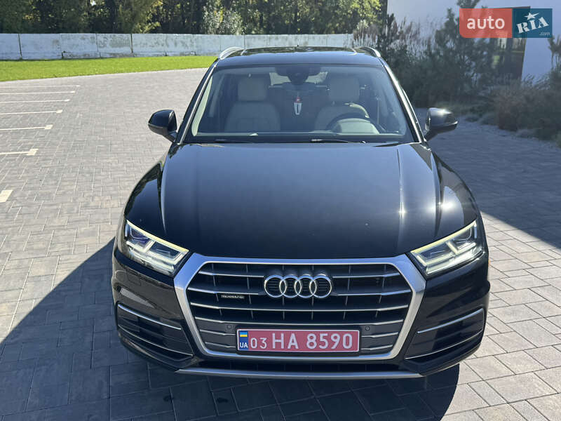 Позашляховик / Кросовер Audi Q5 2017 в Луцьку