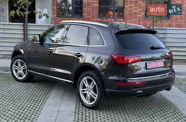 Внедорожник / Кроссовер Audi Q5 2016 в 