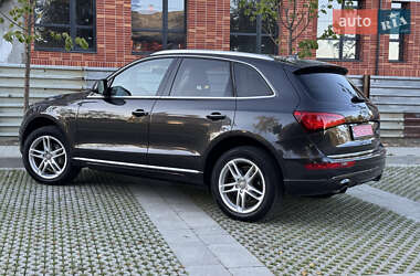 Внедорожник / Кроссовер Audi Q5 2016 в 