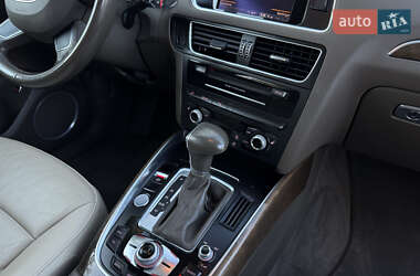 Внедорожник / Кроссовер Audi Q5 2016 в 