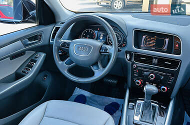 Позашляховик / Кросовер Audi Q5 2013 в 